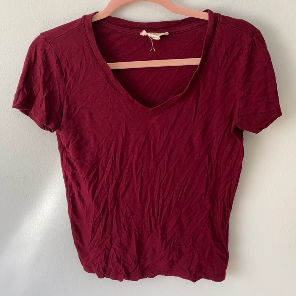 Maroon V neck t shirt